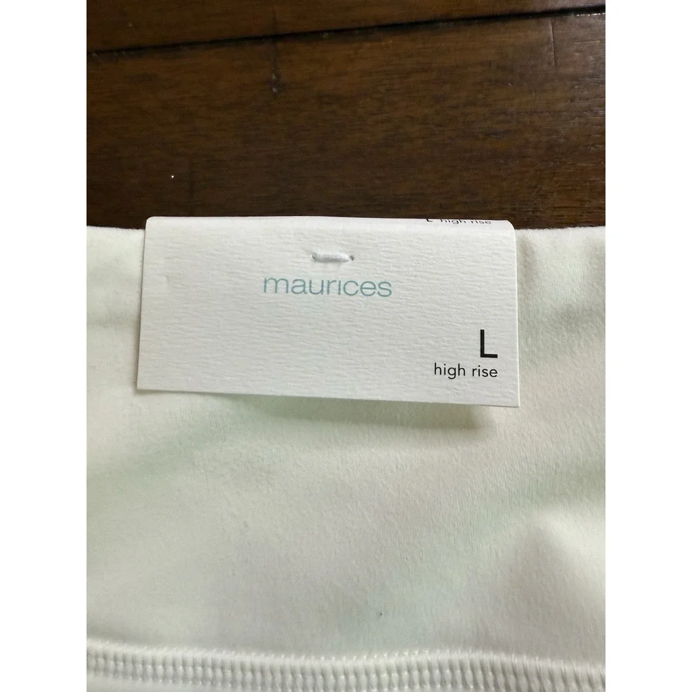Maurice's High Rise Tennis Skort‎ Size L New with tags Ivory, off white